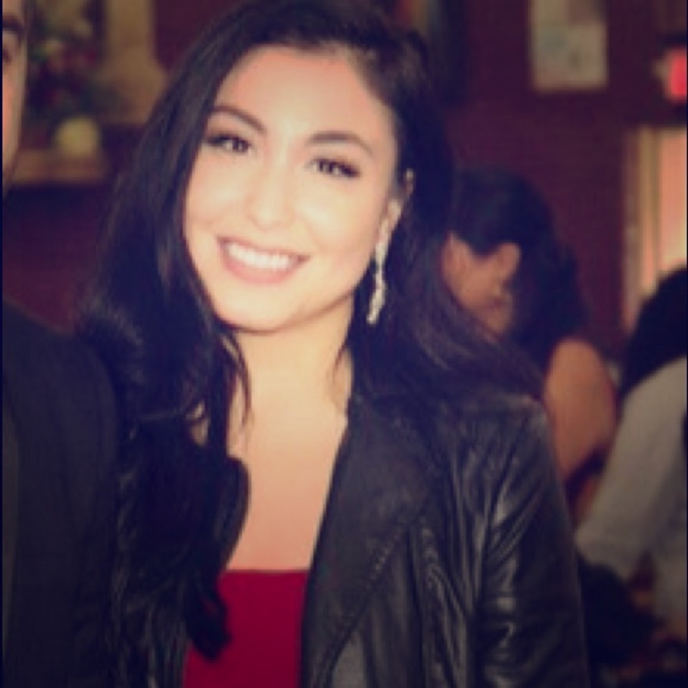 Meet your Posher, Elizabeth